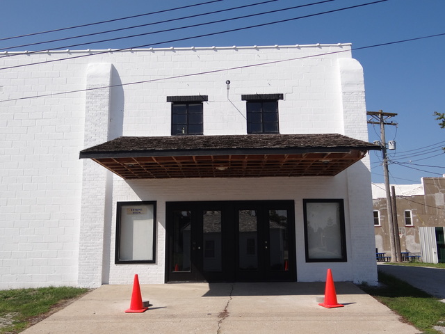 Hamilton Community Theater In Hamilton Missouri