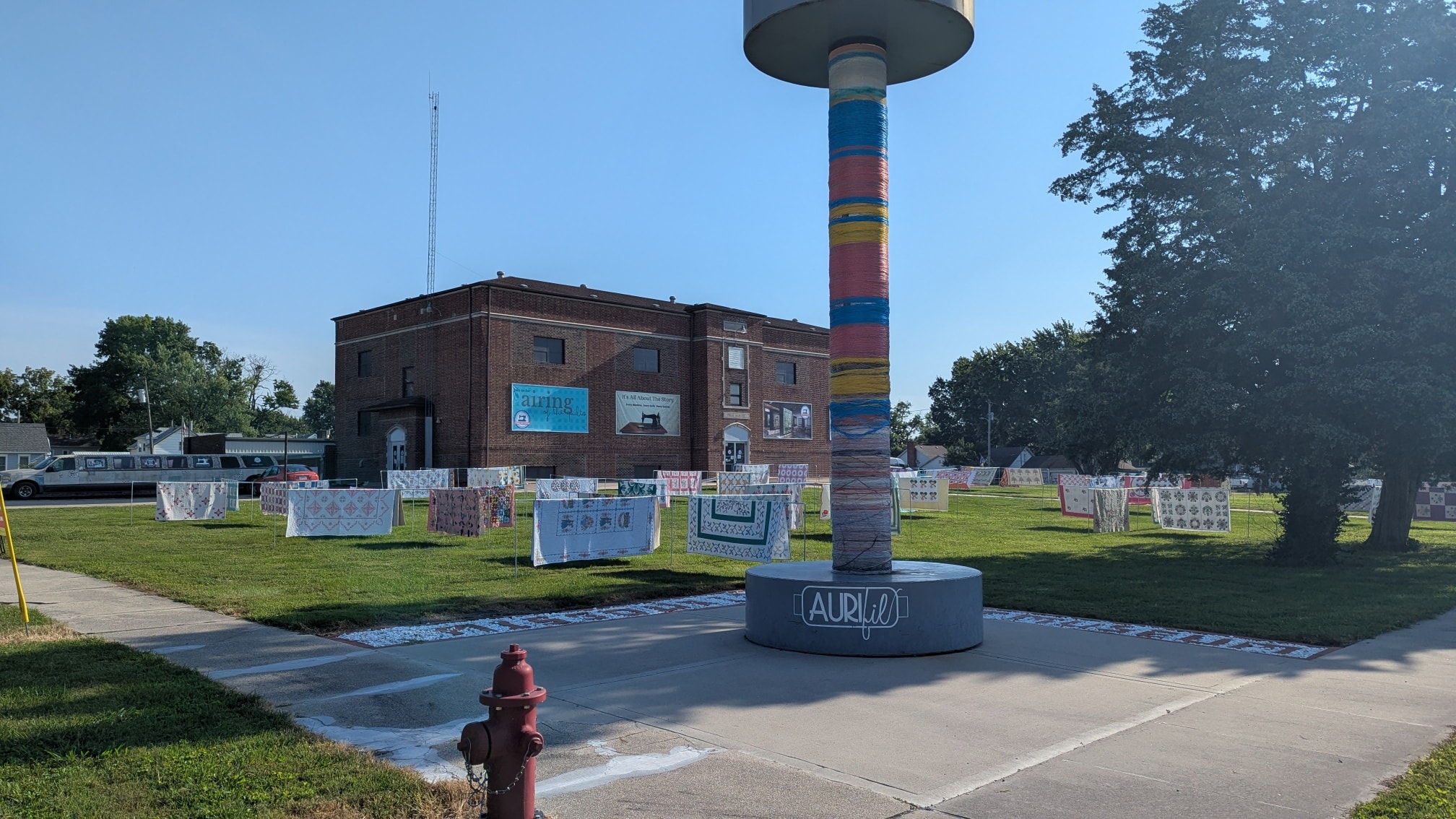 world's largest spool of thread at the Missouri Quilt Museum