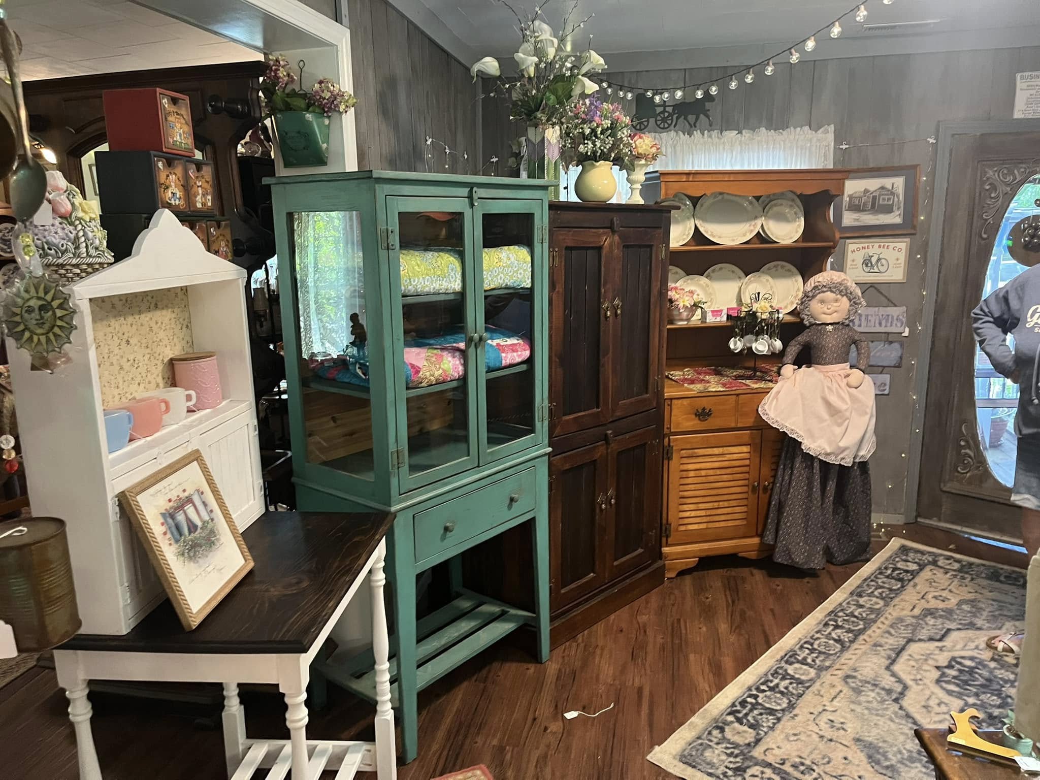 Susie's She Shed vintage finds and treasures Susie's She Shed vintage finds and treasures